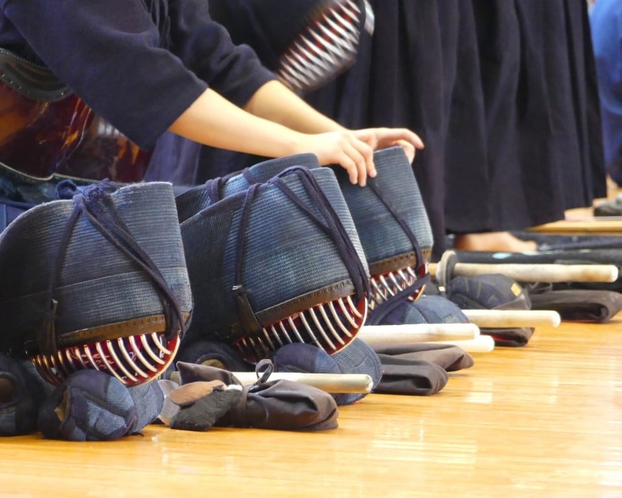 为外国人提供剑道体验流程。