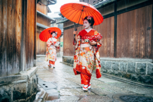 舞妓の歴史｜日本の伝統芸能を彩る雅なる芸妓の足跡