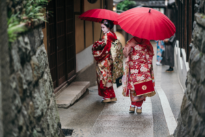 舞妓の歴史｜日本の伝統芸能を彩る雅なる芸妓の足跡