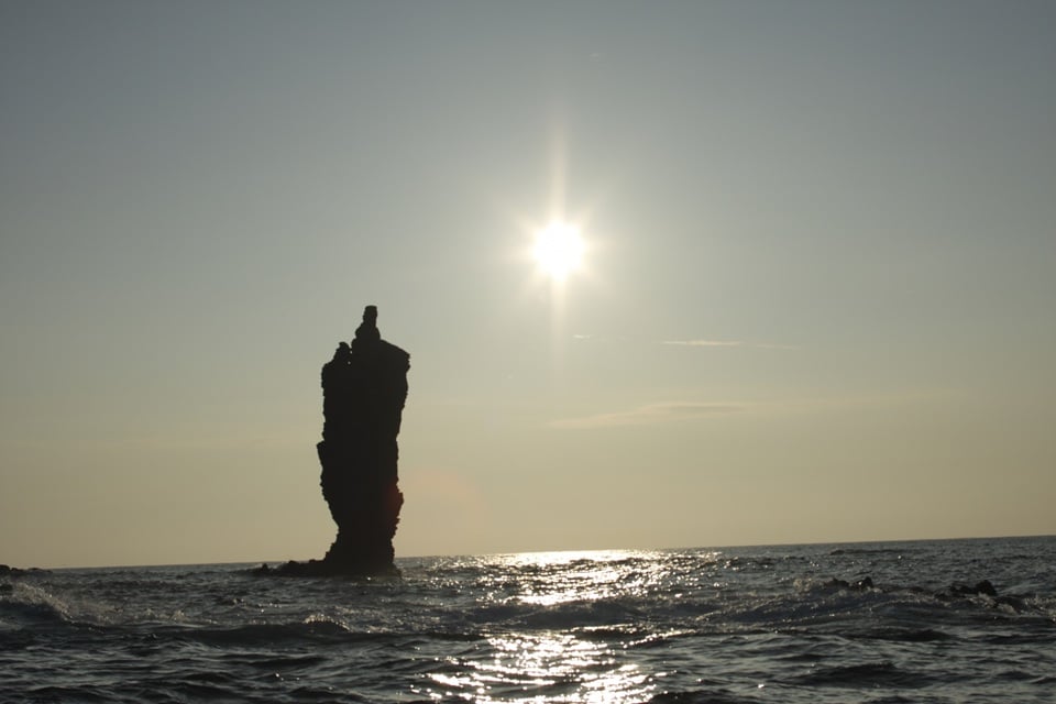 隠岐諸島・ローソク島